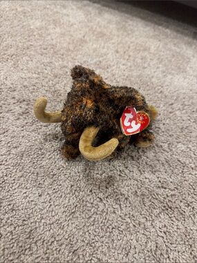 TY Beanie Baby GIGANTO Wooly Mammoth (6") Ty-Silk Brown Prehistoric LIKE NEW